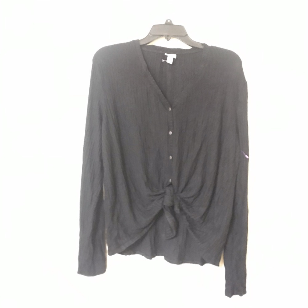 Sexy💋Ribbed Knit Tied Hi•Low V-Neck Button Top - Picture 8 of 8